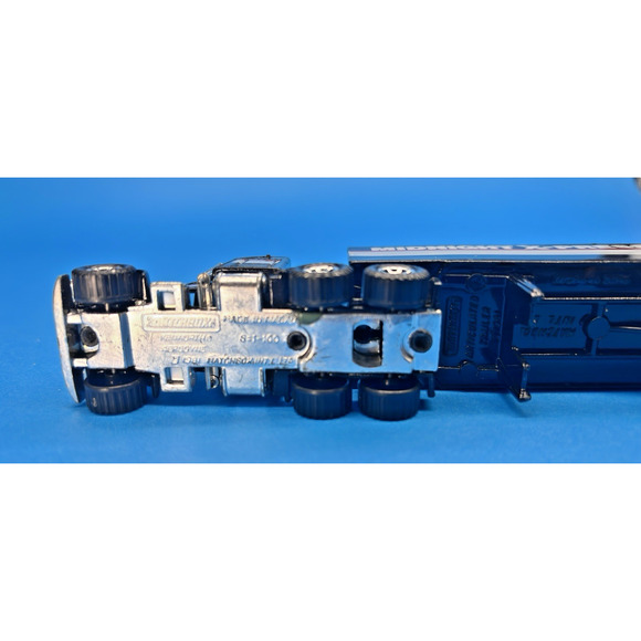 MIDNIGHT-X-PRESS Matchbox MACK Kenworth Semi-Tractor Truck Trailer 1981 - Picture 7 of 11